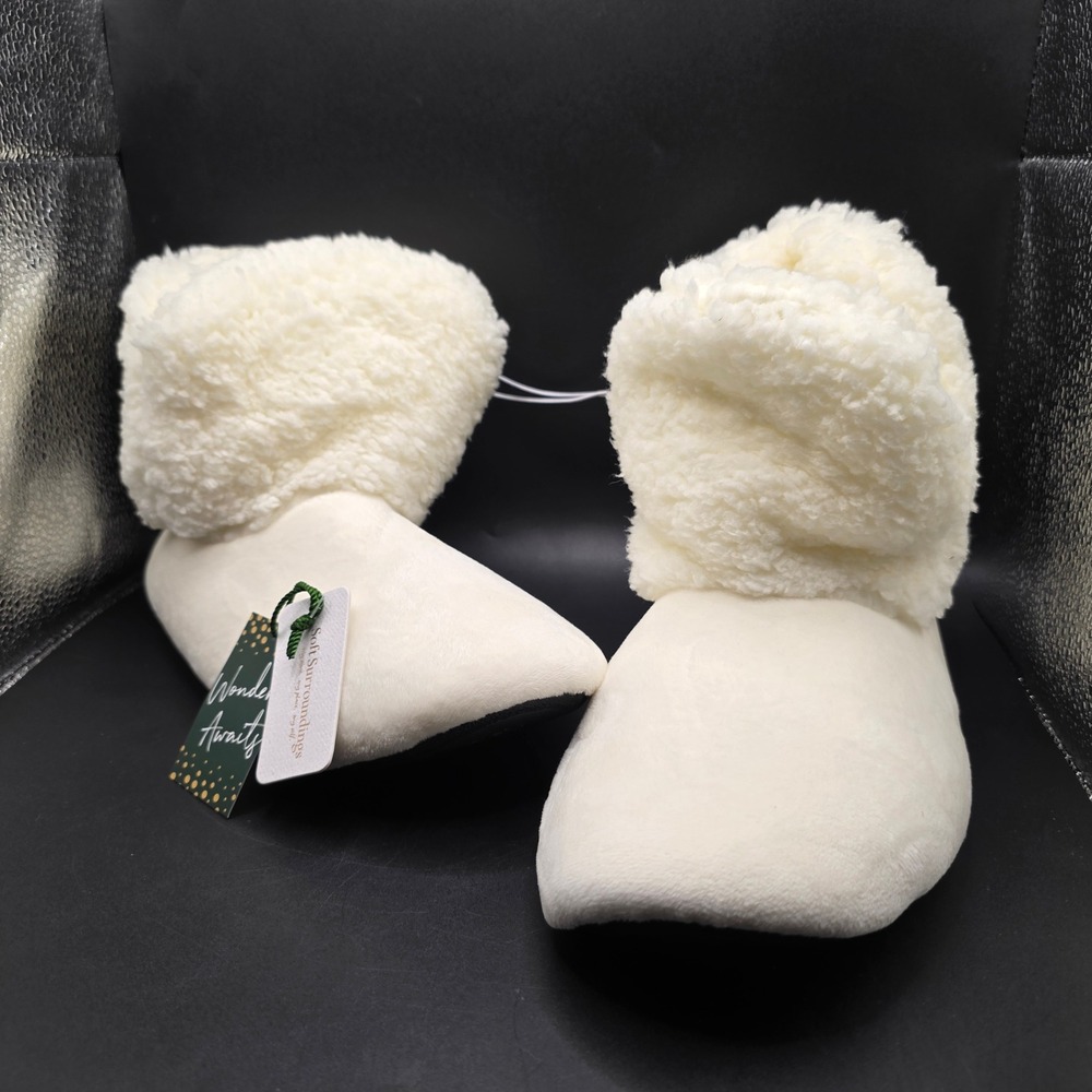 Soft Surroundings Ivory Sherpa Bootie Slippers Ivory Faux Fur M 1CP20 NEW